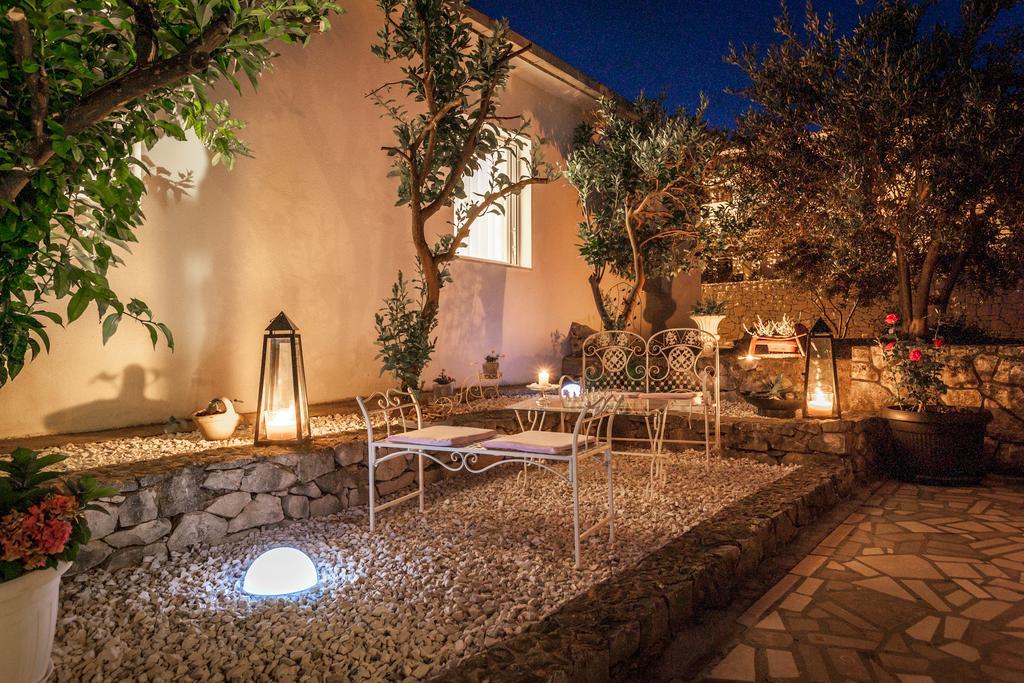 Villa Sarah スペタル エクステリア 写真